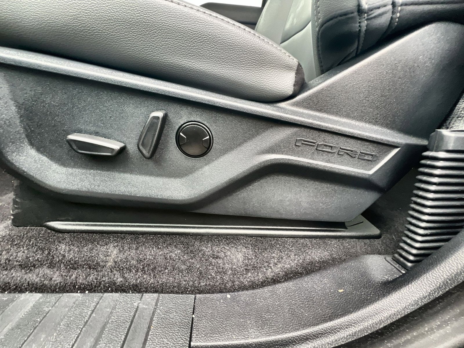 New 2025 Ford F150 Lightning Flash image 14