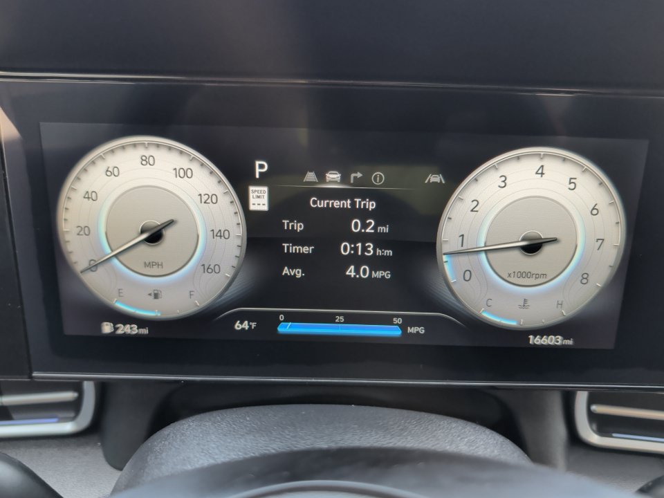Certified 2024 Hyundai Elantra SEL w/ Convenience Package FWD image 11