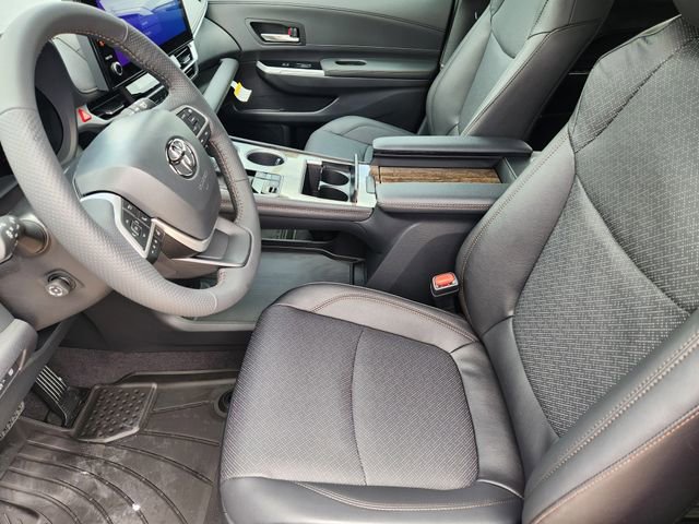 New 2026 Toyota Sienna Platinum AWD/4WD image 11