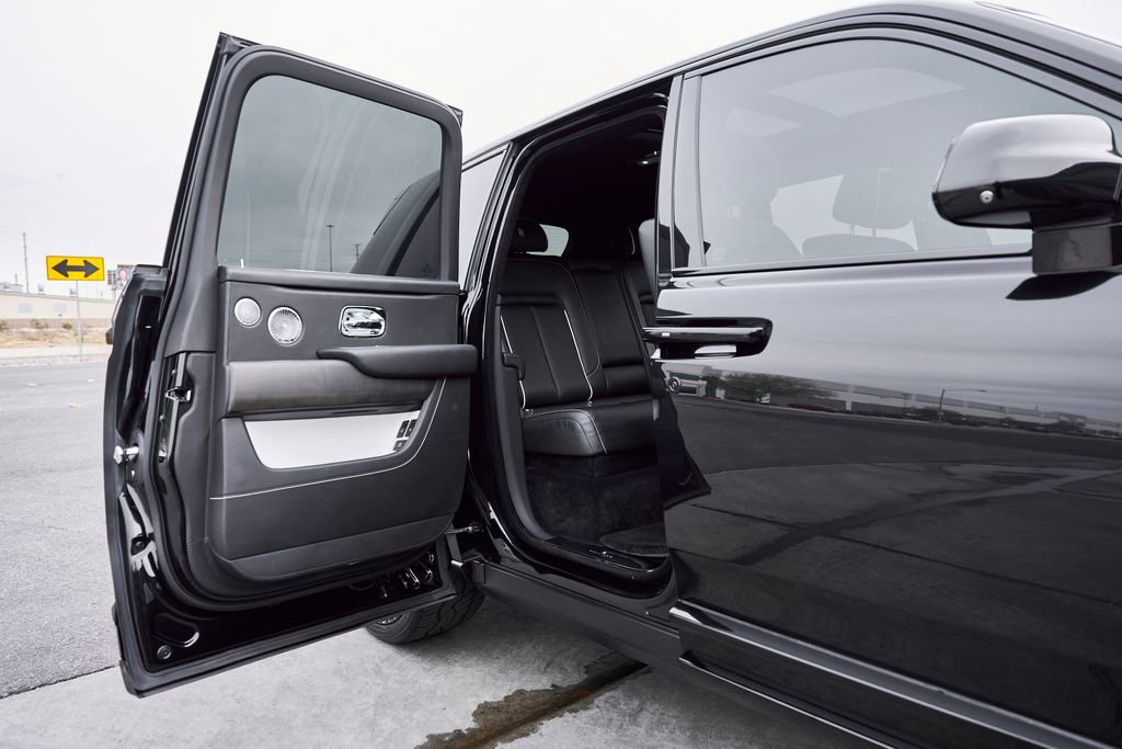 Used 2019 Rolls-Royce Cullinan AWD/4WD image 28