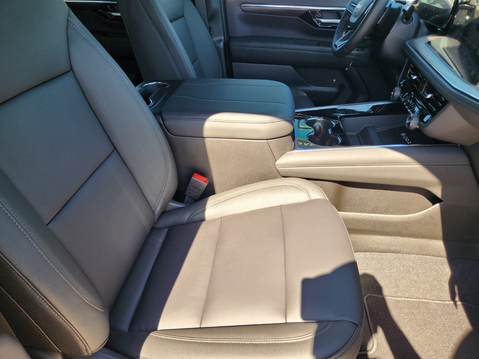 New 2027 Chevrolet Tahoe LT w/ Comfort Package RWD image 14