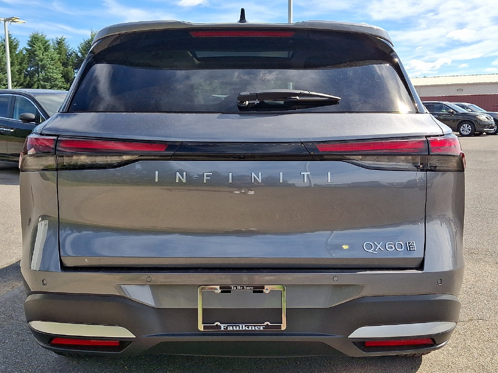 Certified 2026 INFINITI QX60 Luxe w/ Family Package AWD/4WD image 5