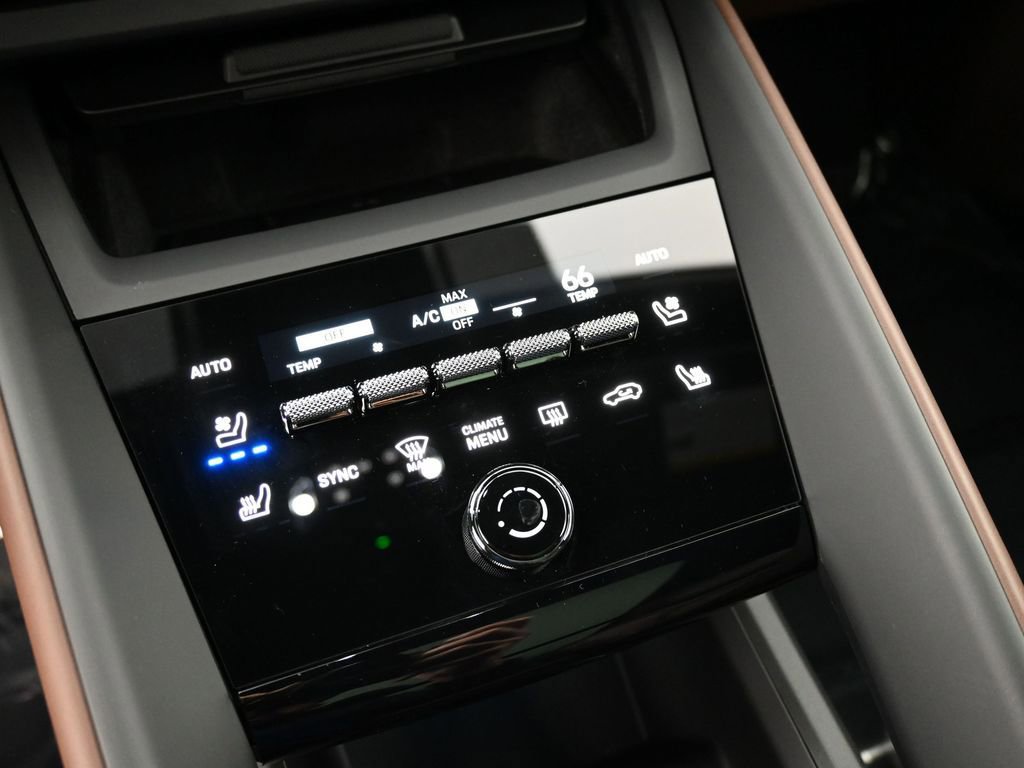 Certified 2025 Porsche Macan 4 Electric image 23