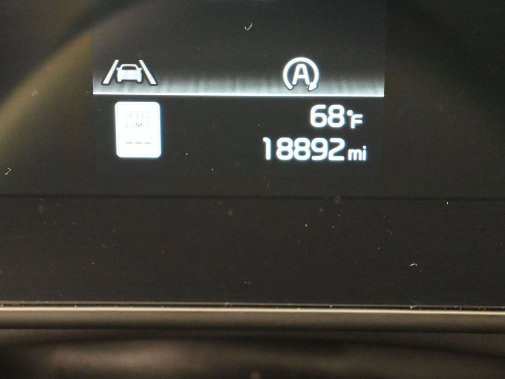 Used 2024 Kia Sportage EX image 32