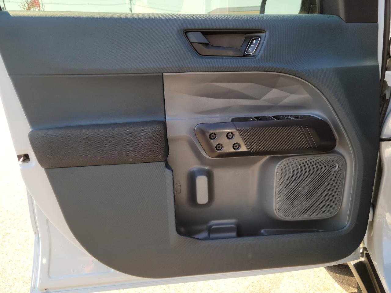 Used 2025 Ford Maverick XL FWD image 8