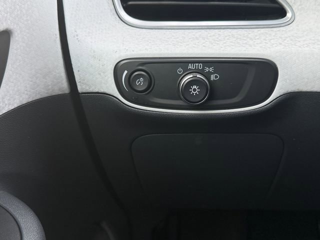 Used 2020 Chevrolet Bolt LT image 17