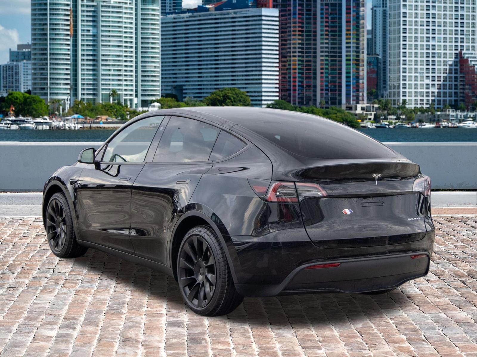 Used 2024 Tesla Model Y Long Range image 7