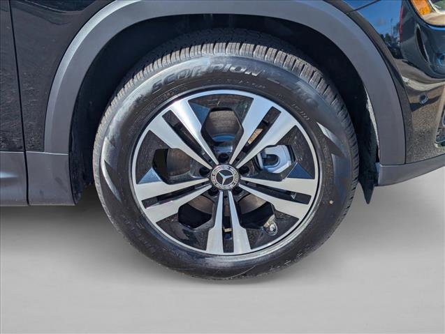 Used 2025 Mercedes-Benz GLB 250 image 9