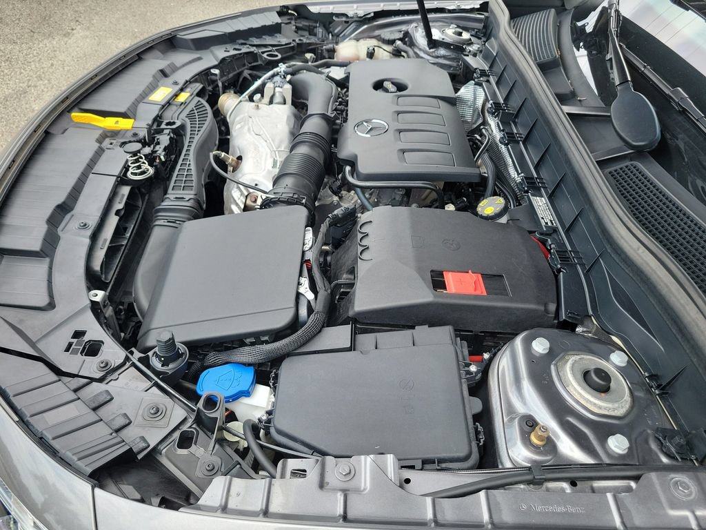 Used 2023 Mercedes-Benz GLB 250 4MATIC w/ Premium Package image 38