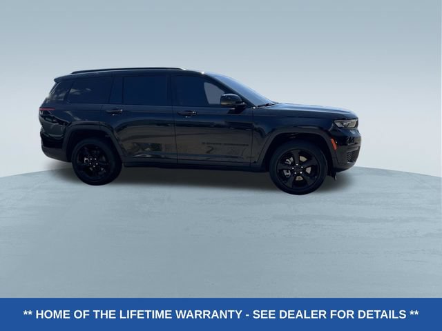 Used 2023 Jeep Grand Cherokee L Laredo AWD/4WD image 2