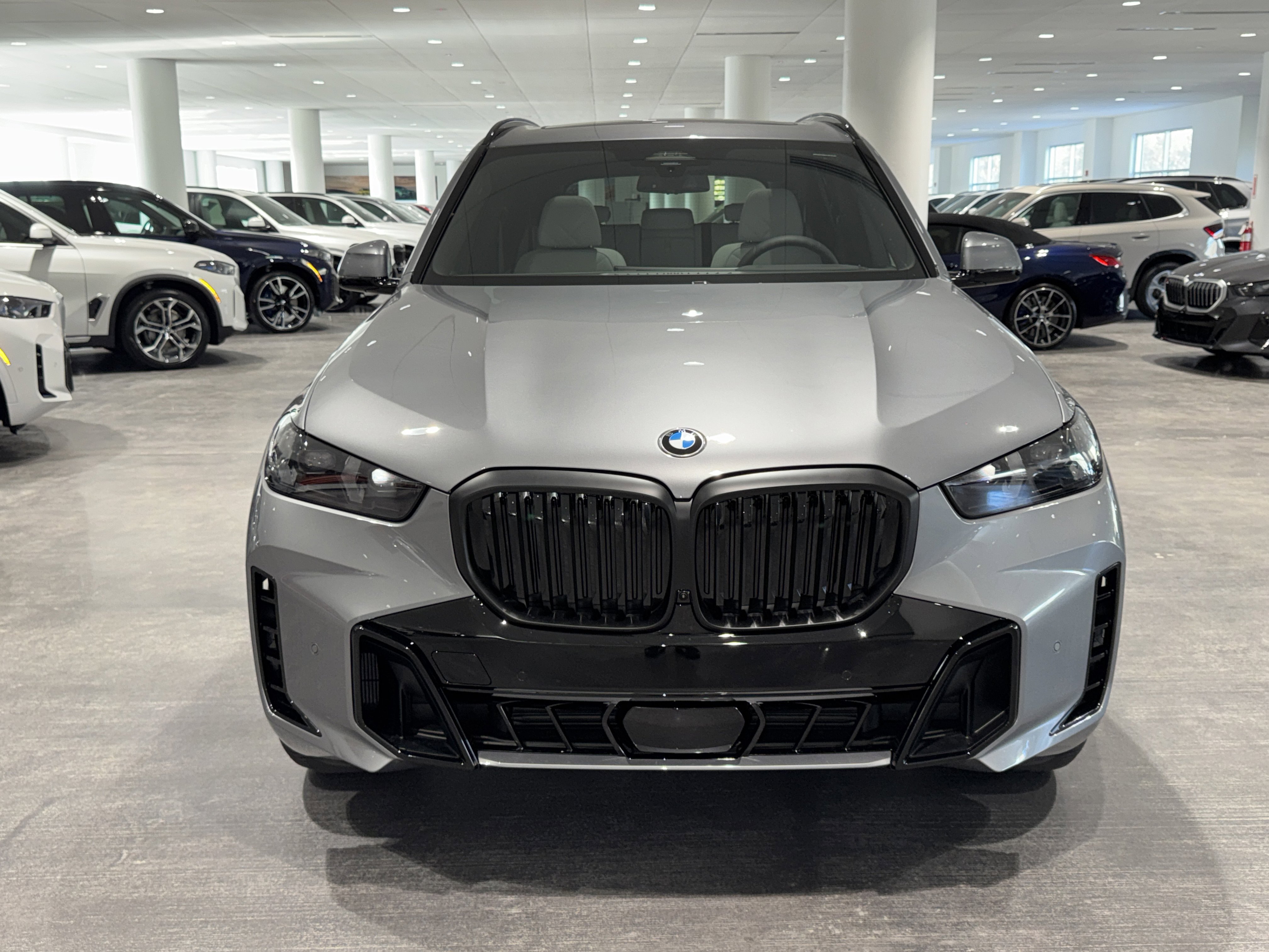 New 2026 BMW X5 sDrive40i w/ M Sport Package image 2