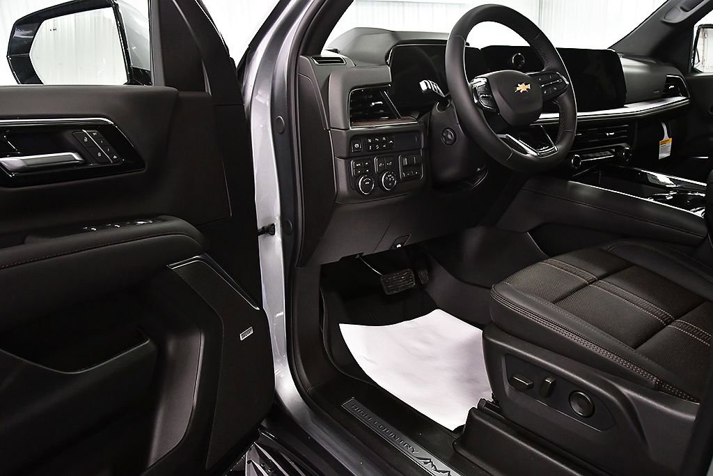 New 2026 Chevrolet Tahoe High Country w/ Sun And Tow Package AWD/4WD image 15