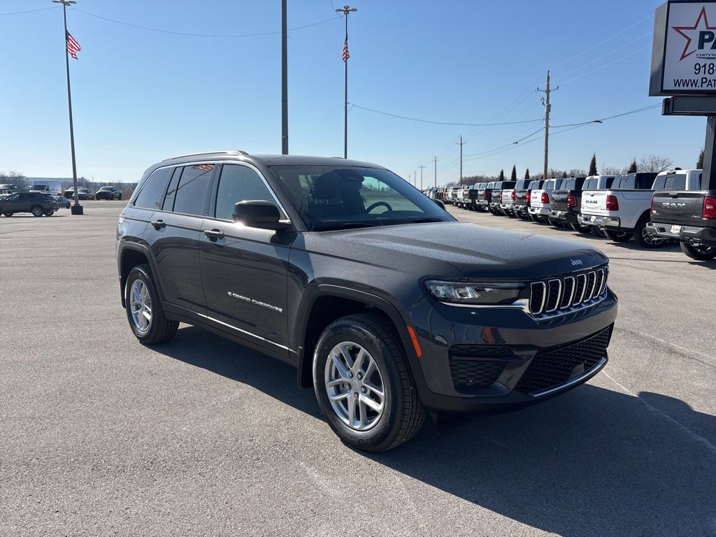 New 2026 Jeep Grand Cherokee Laredo X image 1
