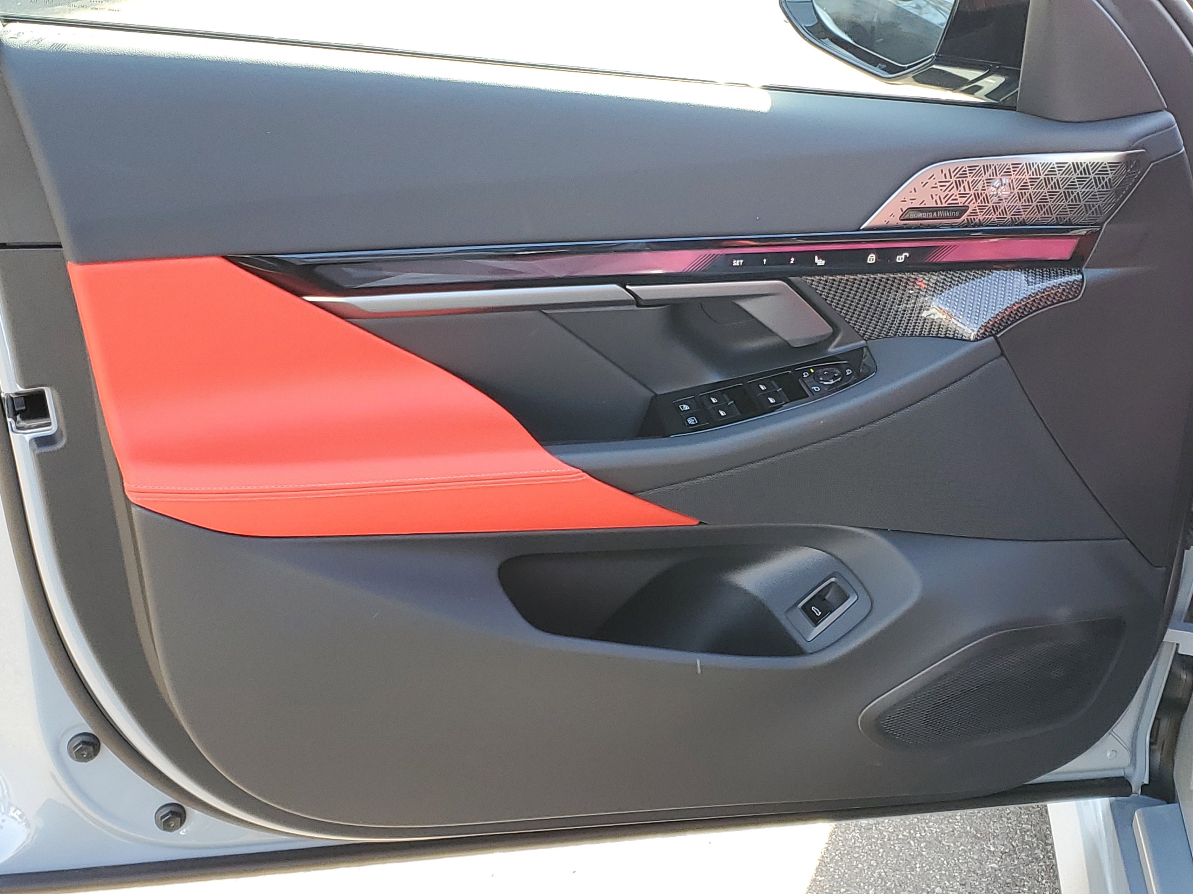 New 2026 BMW M5 w/ Executive Package image 5