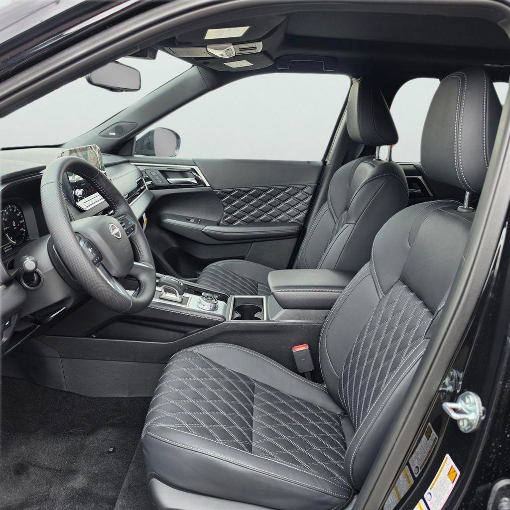New 2026 Nissan Rogue Platinum AWD/4WD image 14