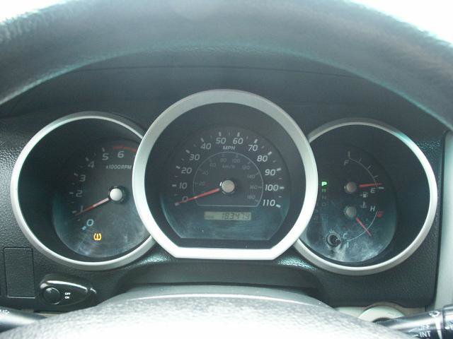 Used 2007 Toyota 4Runner SR5 AWD/4WD image 10