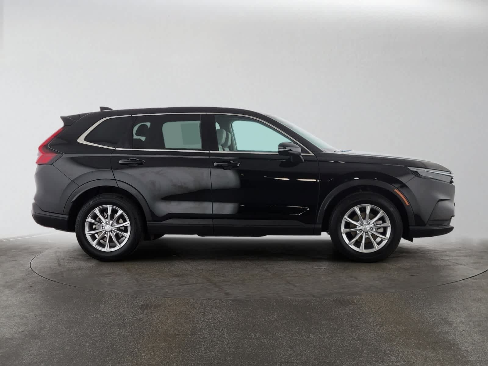 Used 2025 Honda CR-V EX image 2