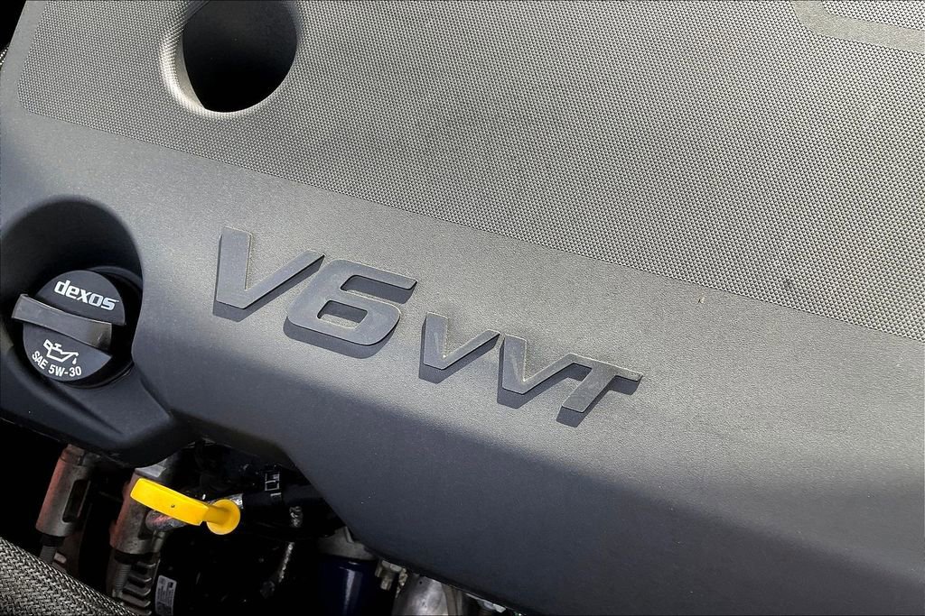 Used 2023 Chevrolet Traverse High Country image 35