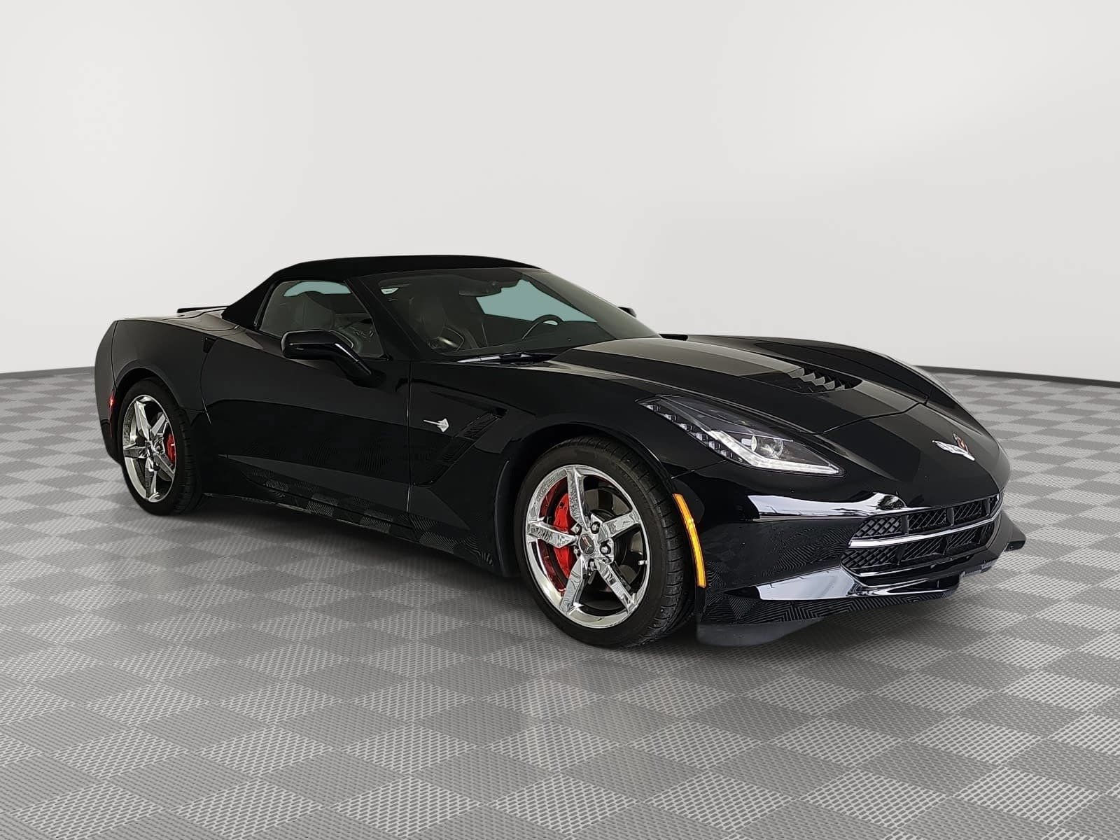Used 2014 Chevrolet Corvette Stingray Convertible w/ 3LT Preferred Equipment Group RWD image 2