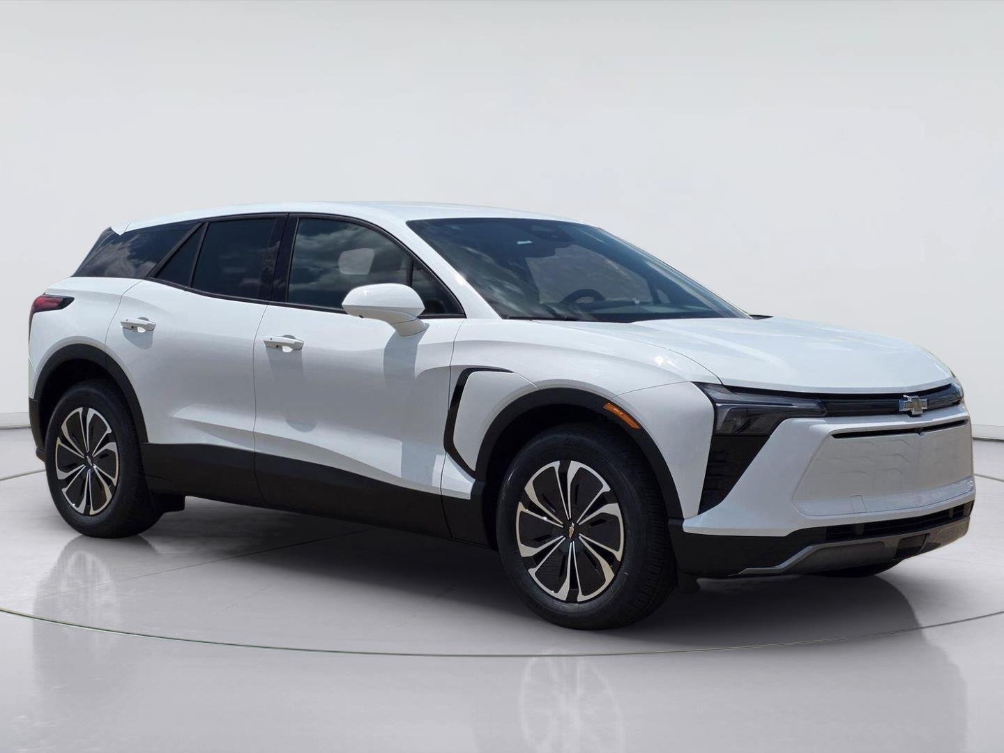 New 2026 Chevrolet Blazer EV LT FWD image 3