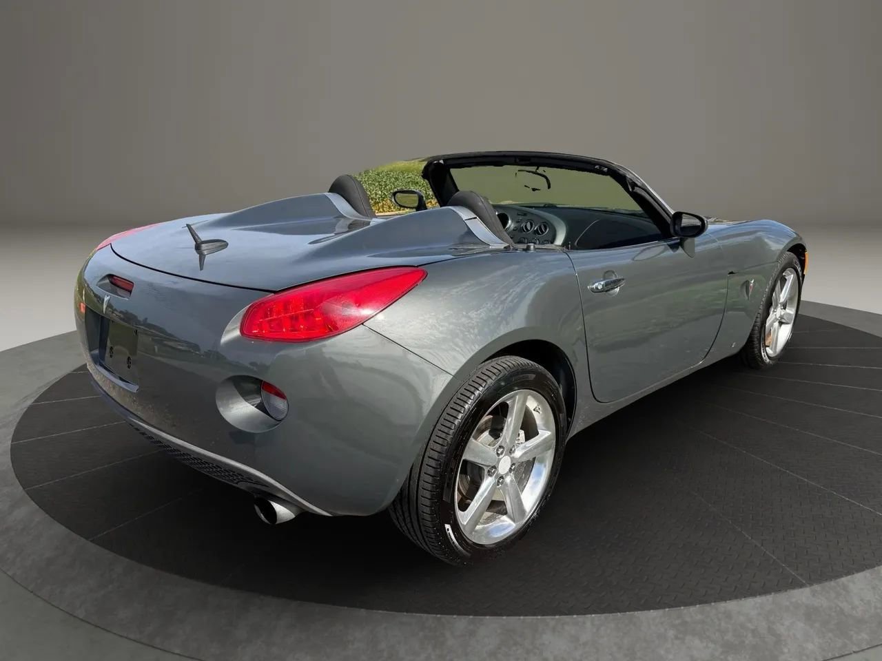 Used 2009 Pontiac Solstice Convertible w/ Preferred Package image 6