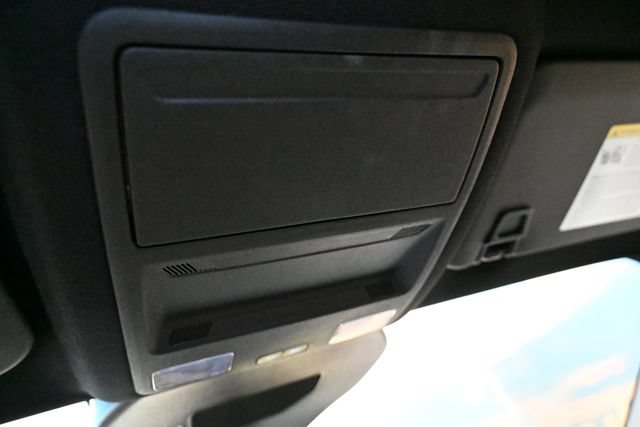 Used 2025 Ford Escape ST-Line Select AWD/4WD image 38