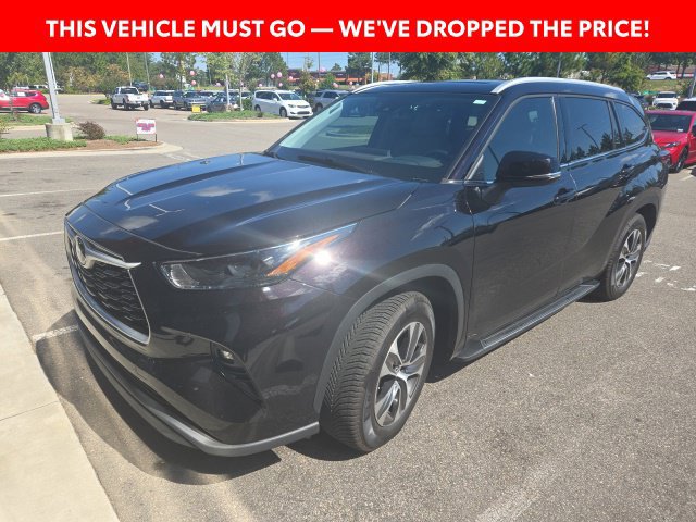 Used 2022 Toyota Highlander XLE