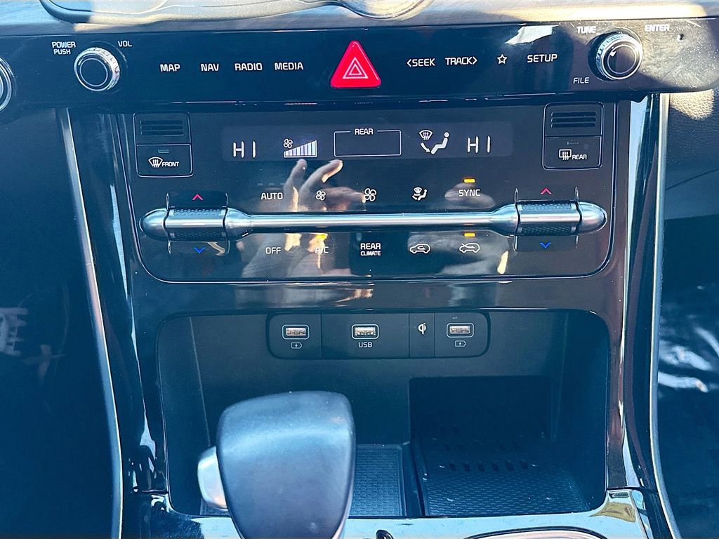 Used 2023 Kia Carnival SX image 17