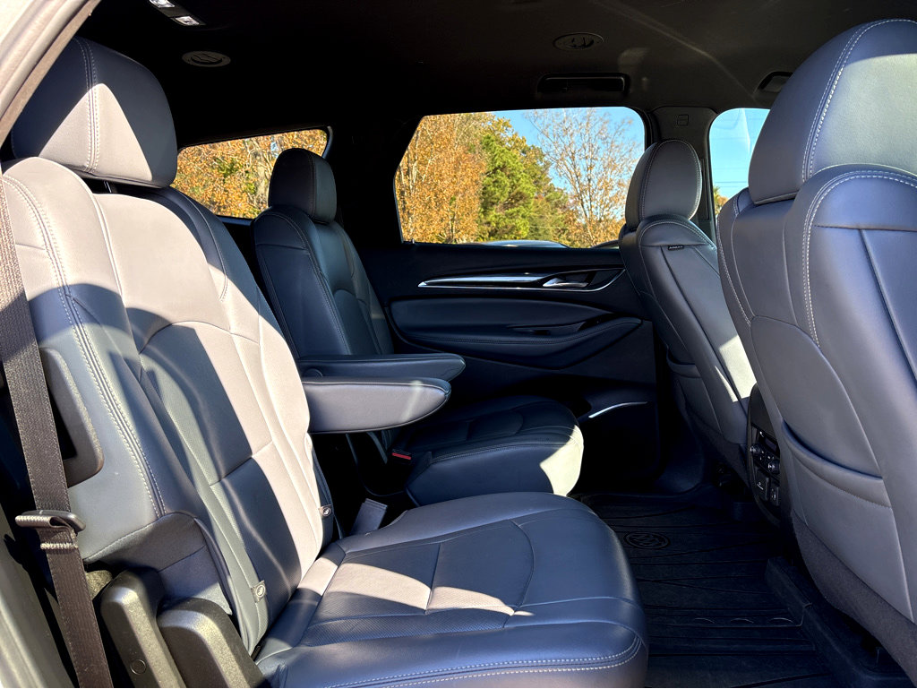 Used 2022 Buick Enclave Premium image 13
