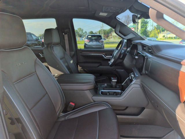 Used 2023 GMC Sierra 1500 Denali w/ Denali Reserve Package AWD/4WD image 16