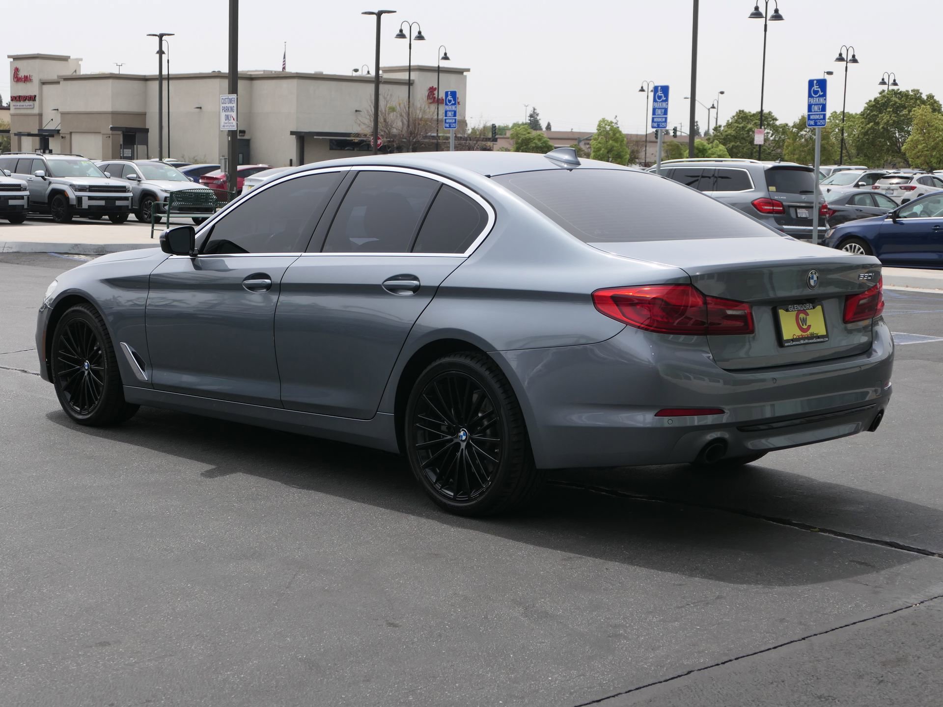 Used 2020 BMW 530i w/ Premium Package image 6