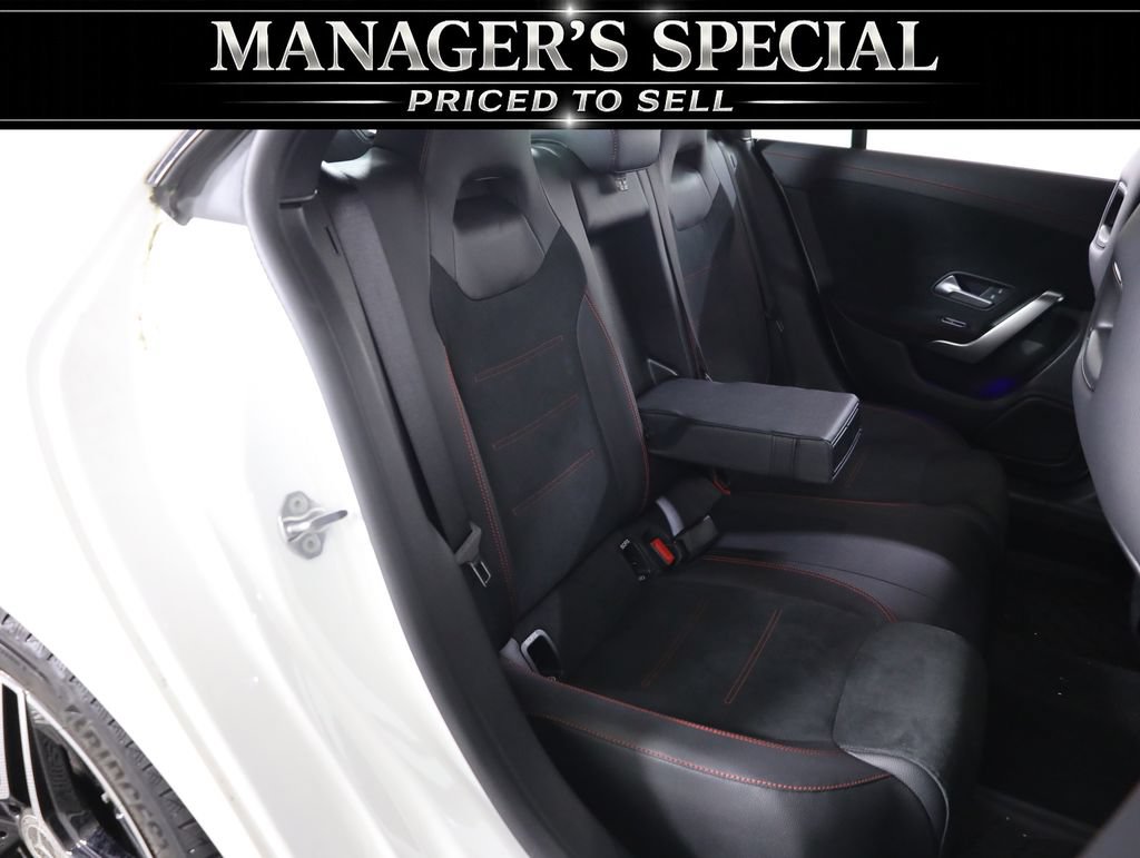 Used 2022 Mercedes-Benz CLA 250 4MATIC image 46