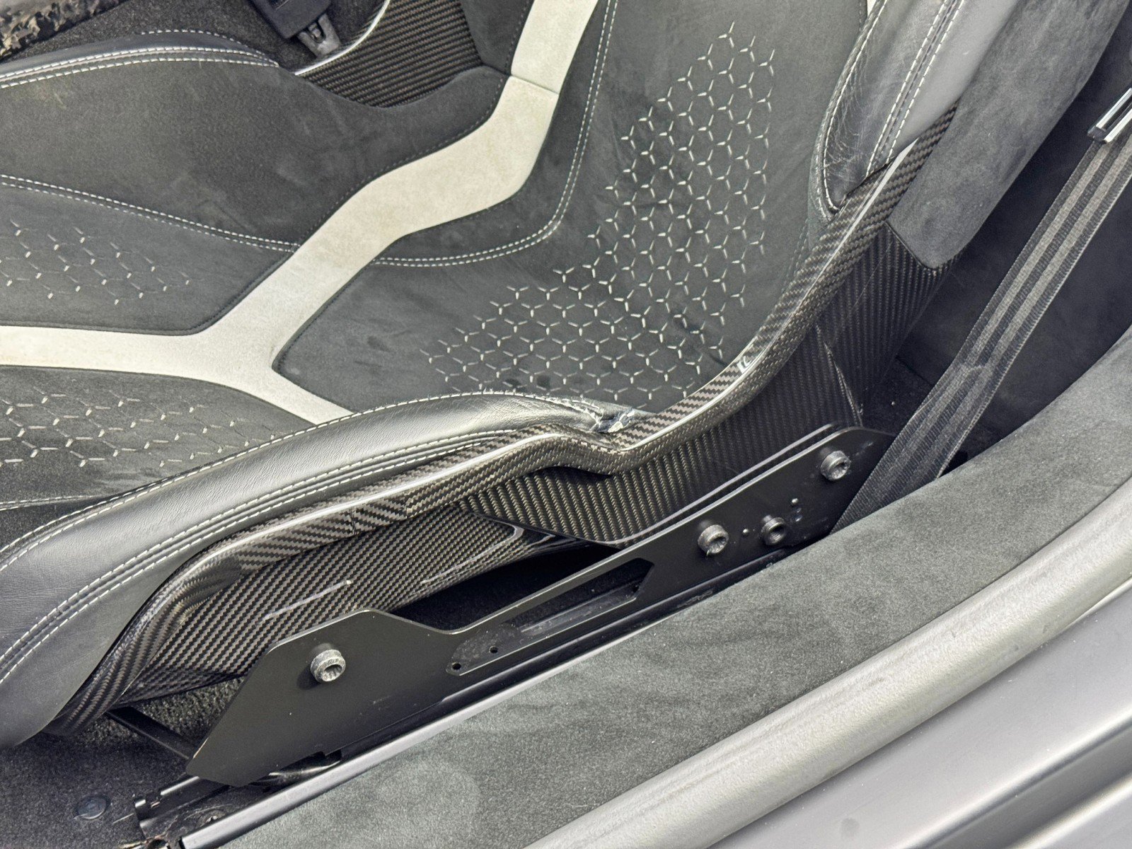 Used 2018 Lamborghini Huracan Performante image 90