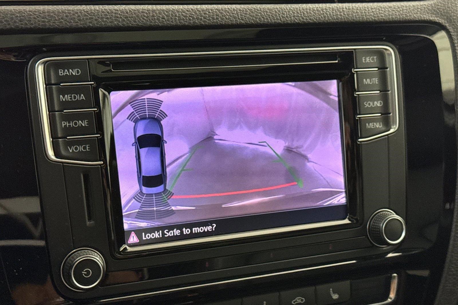 Used 2016 Volkswagen Jetta GLI SE FWD image 25