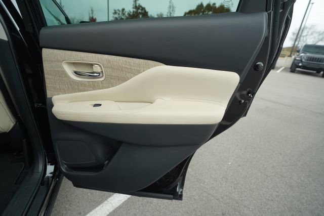 Used 2024 Nissan Murano SV image 23