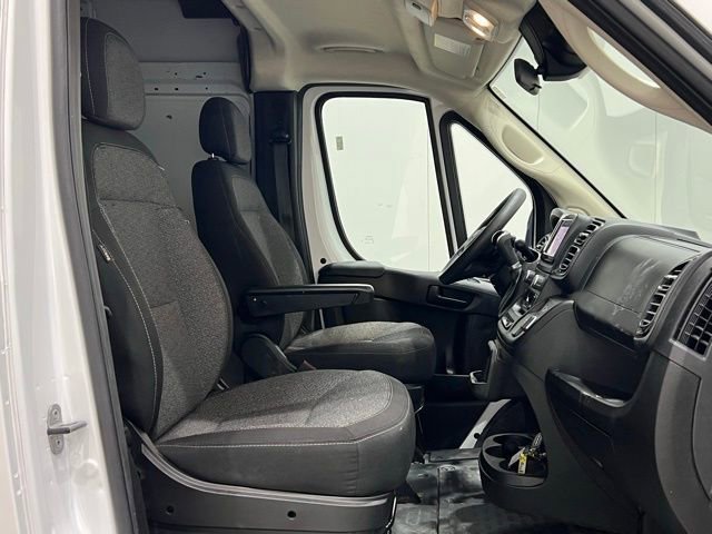 Used 2023 RAM ProMaster 2500 w/ Black Appearance Package image 17
