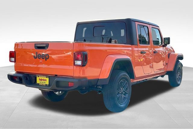 New 2025 Jeep Gladiator Sport image 15
