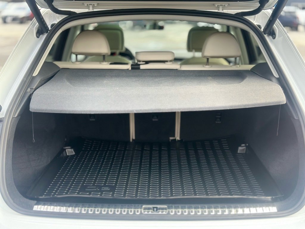 Used 2023 Audi Q3 2.0T Premium w/ Convenience Package image 5