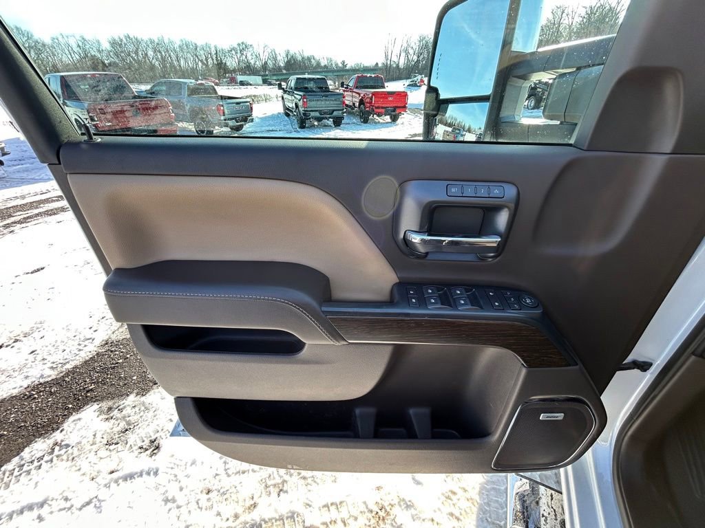Used 2019 GMC Sierra 3500 Denali w/ Duramax Plus Package image 9