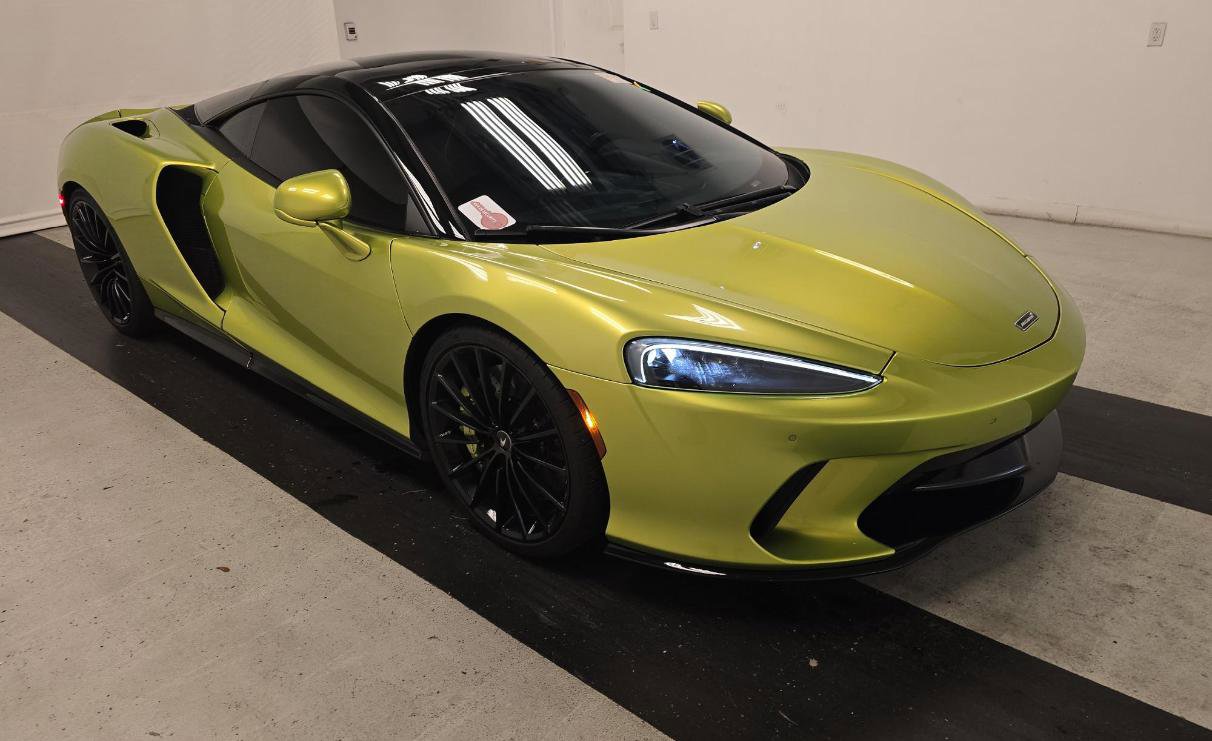 Used 2023 McLaren GT image 3