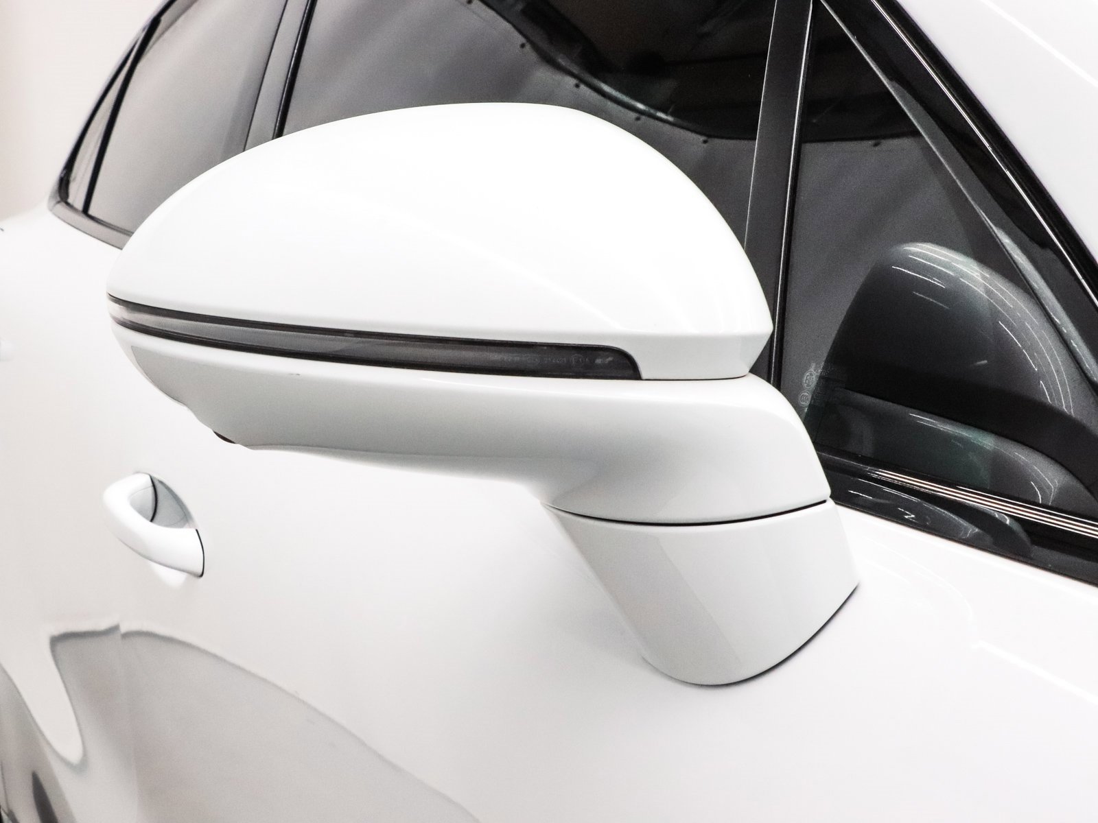 Used 2020 Porsche Cayenne Turbo image 47