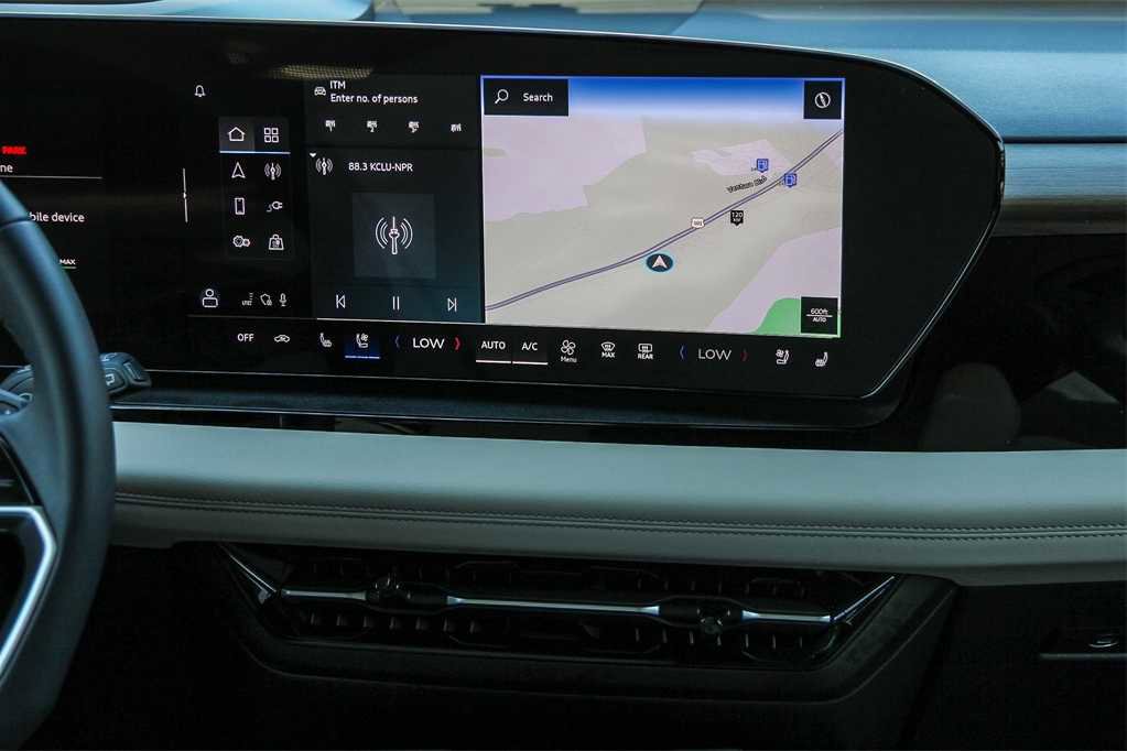 Used 2025 Audi Q6 e-tron Premium Plus w/ Premium Plus image 15