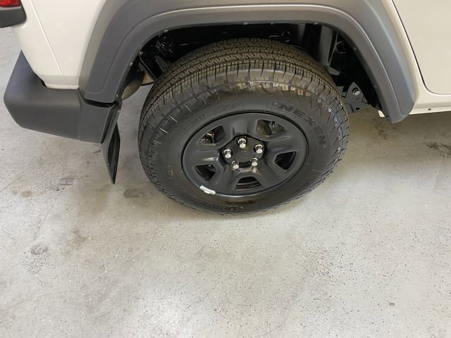 Used 2025 Jeep Wrangler Sport image 14