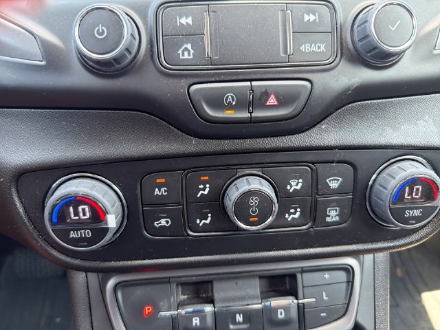 Certified 2024 GMC Terrain AT4 w/ Infotainment Package II AWD/4WD image 22