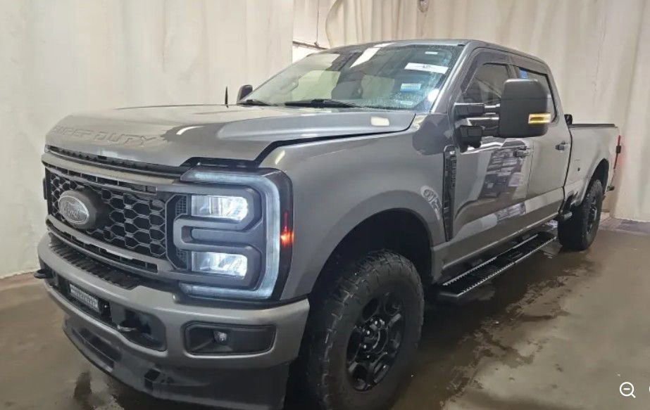 Used 2024 Ford F250 XLT w/ XLT Premium Package AWD/4WD image 1