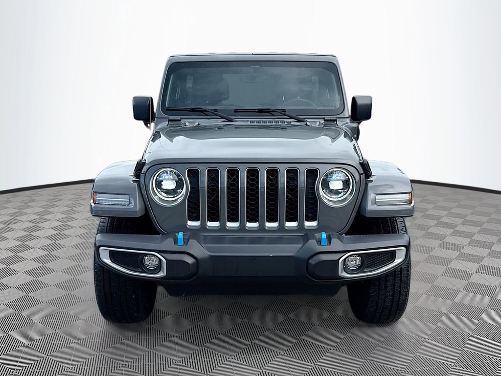 Used 2023 Jeep Wrangler Unlimited Sahara w/ Cold Weather Group AWD/4WD image 2