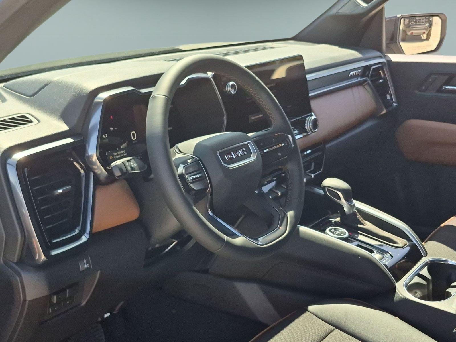 New 2026 GMC Canyon AT4 AWD/4WD image 9