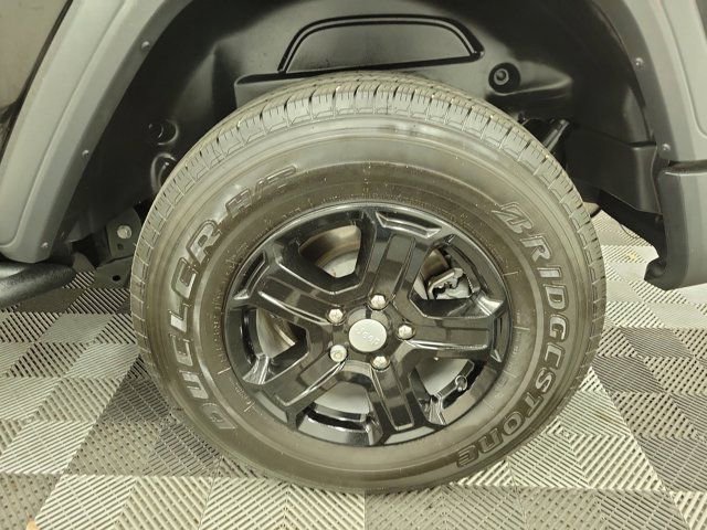 Used 2020 Jeep Wrangler Sport S image 7