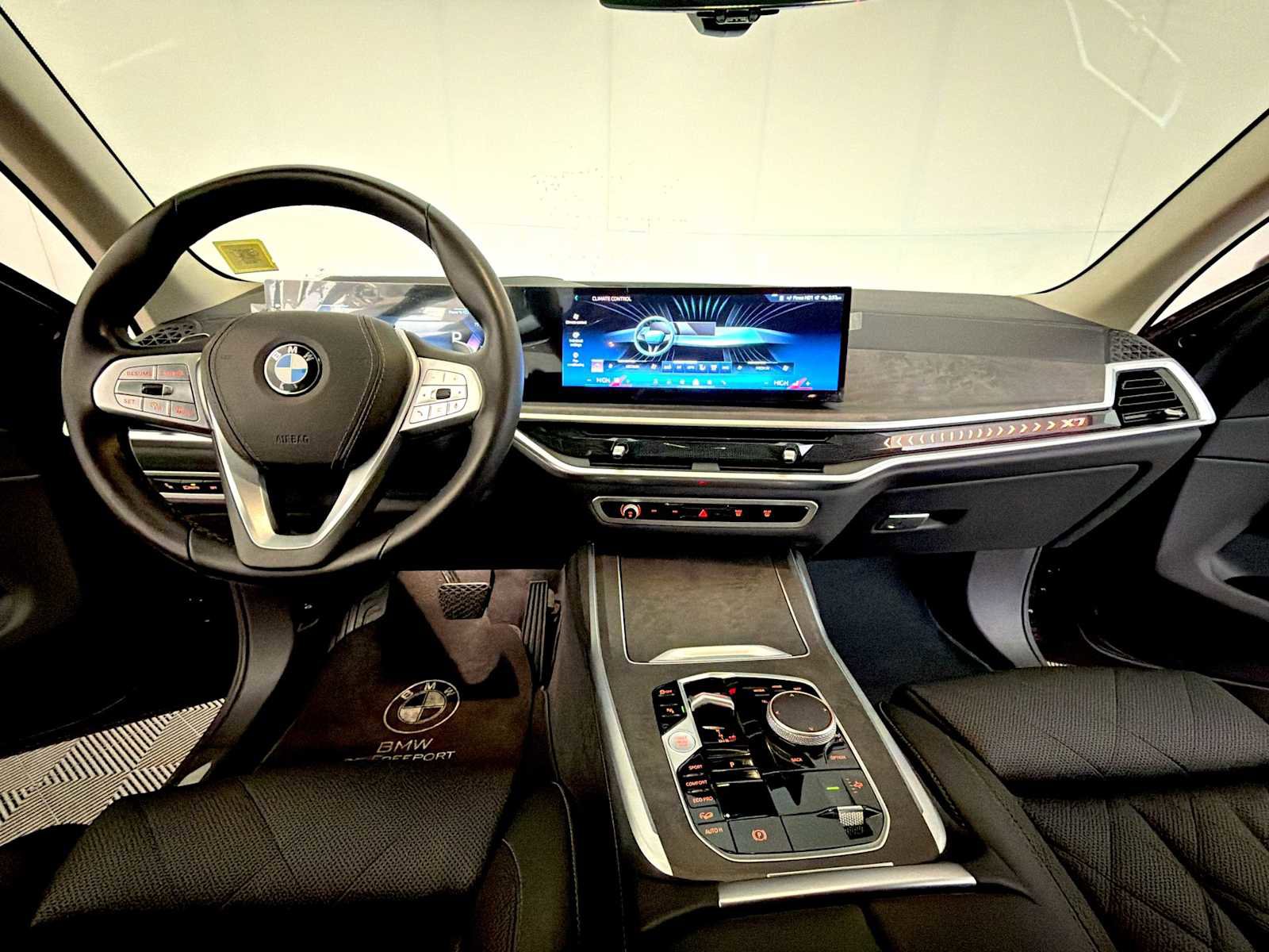 Certified 2024 BMW X7 xDrive40i w/ Premium Package image 17