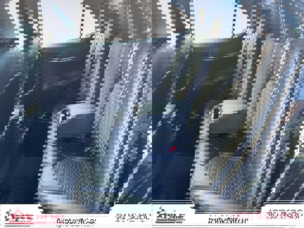 Used 2024 Toyota Camry SE image 13